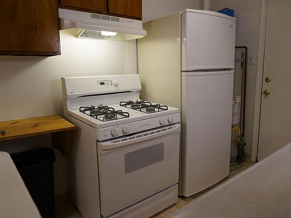 3rd image of 431 1/2 14th St