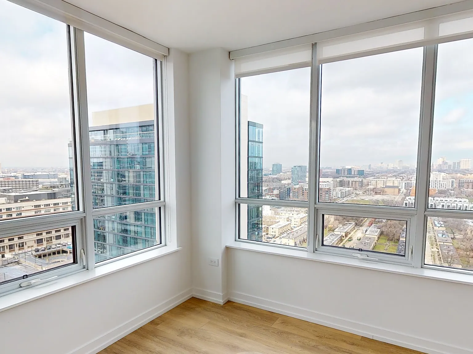 2 bed, 1110 sqft, $3,850 — Photo 4