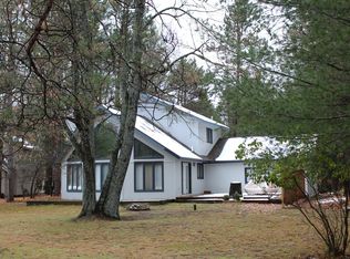 6722 Pebble Beach Dr, Gaylord, MI 49735