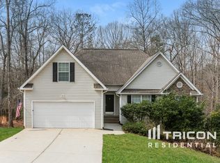 1025 Travitine Trl, Loganville, GA