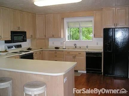 2nd image of 3325 Bountiful Blvd