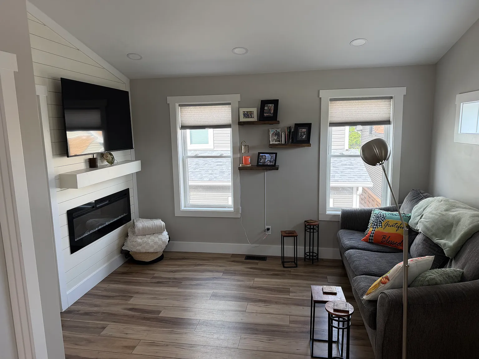 2 bed, 650 sqft, $1,500 — Photo 1