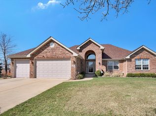 432 Locust Ln, Peotone, IL 60468