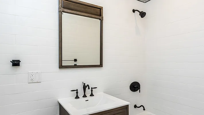 Rented by Nooklyn NYC LLC | media 32