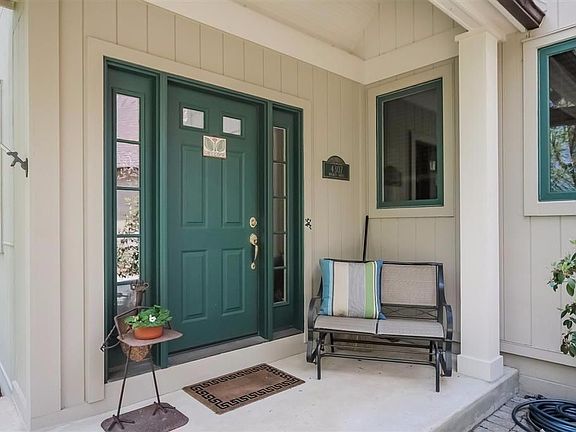 3rd image of 4307 Walden Dr