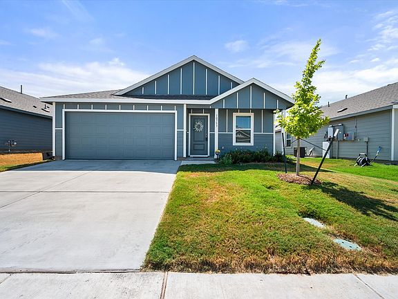 3rd image of 10753 Cowhide Ln
