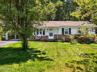 105 Woodside Rd, Sunbury, PA 17801