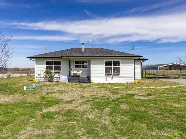 1090 Coffey Ln, Celeste, TX 75423