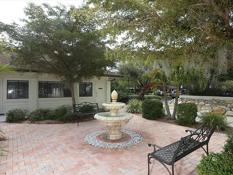 744 White Pine Tree Rd #204 — Photo 41