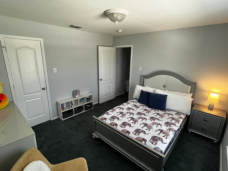 2424 Kent Dr — Photo 6