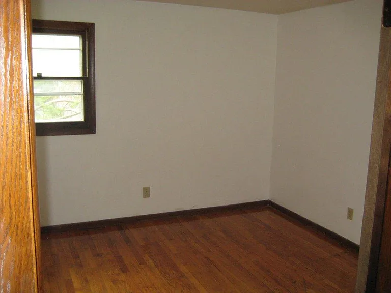 3122 Churchill Dr — Photo 7