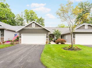 2182 Creek Circle Dr, Byron Center, MI 49315