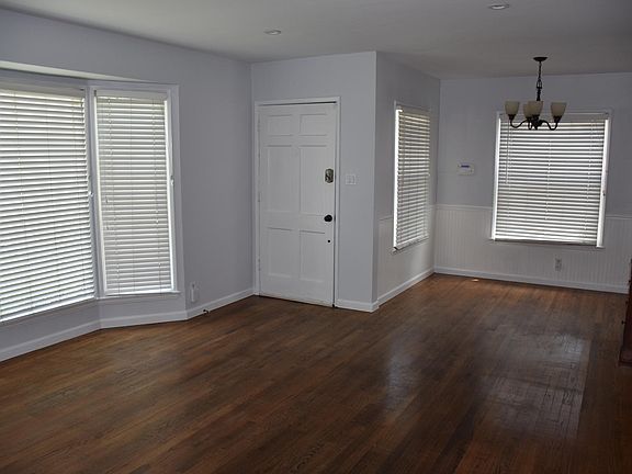 2nd image of 6127 Yarmouth Ave