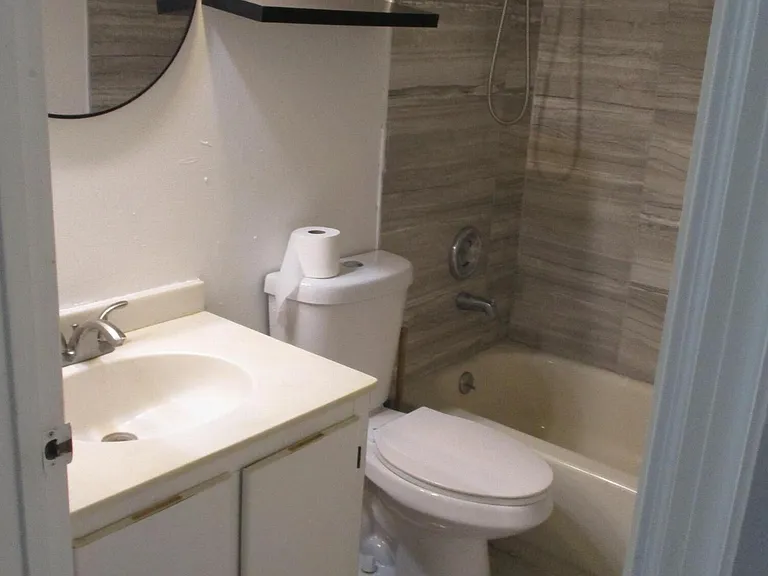 6751 N University Dr #320 — Photo 10
