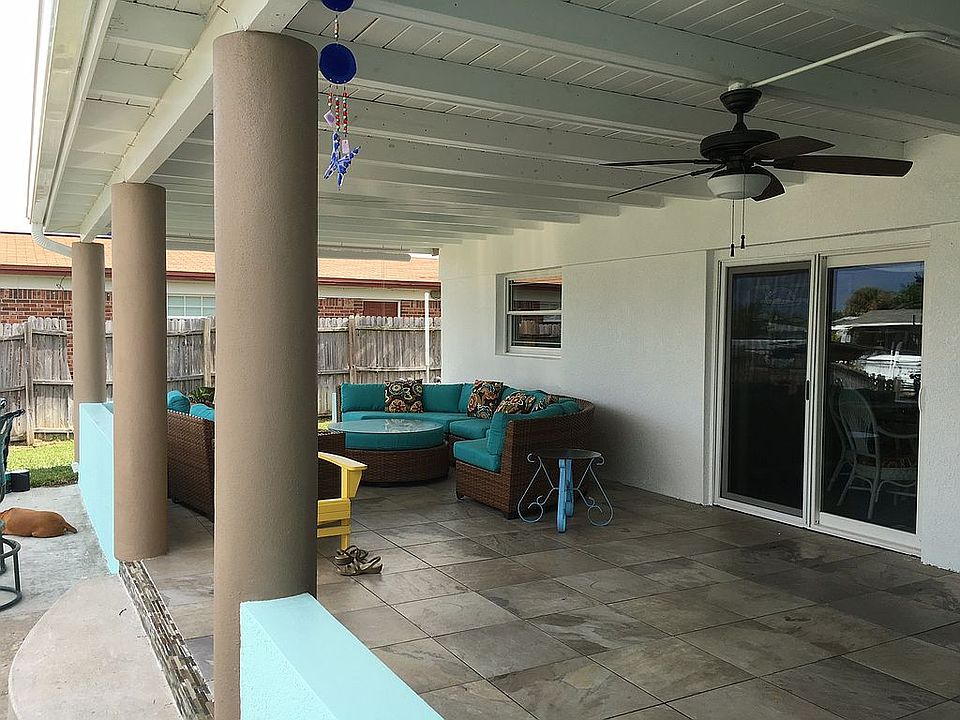 Massive covered patio