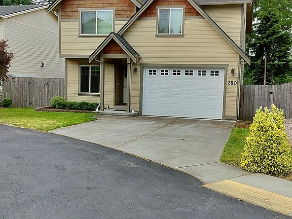2nd image of 280 NE Tronson Cir