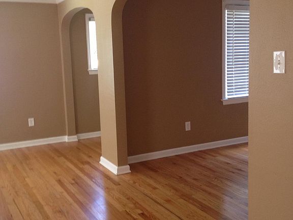 4th image of 4045 Fawcett Ave