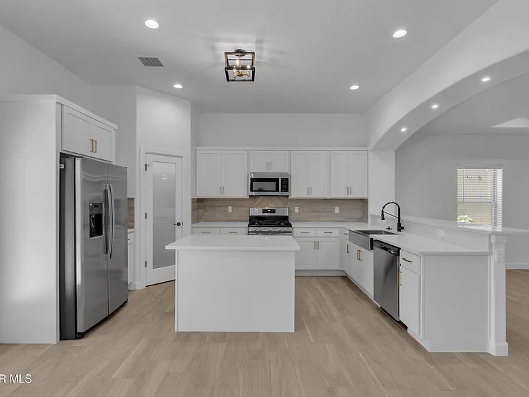 781 Cedarwood Ave — Photo 19