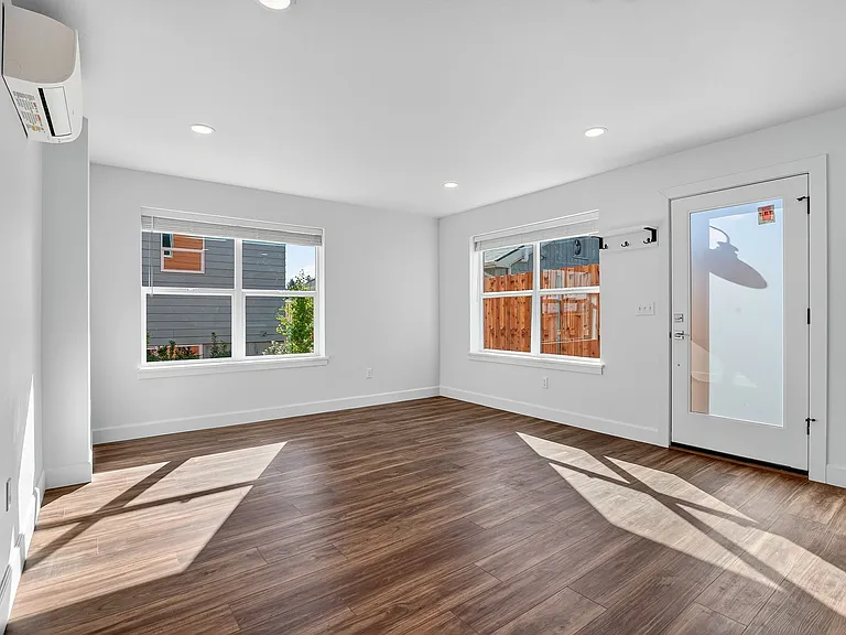 6417 SE 84th Ave #B — Photo 5