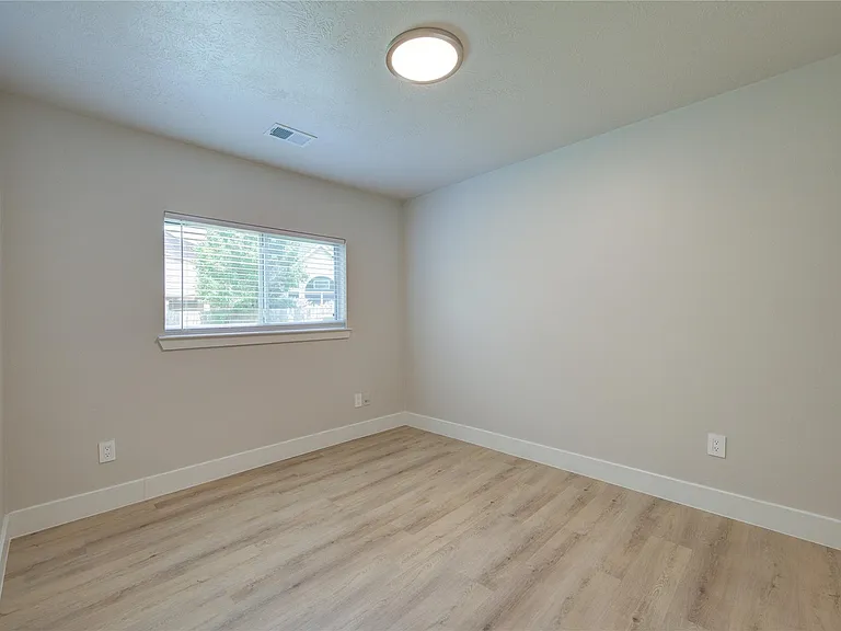 4931 Lake Catherine Ct — Photo 8