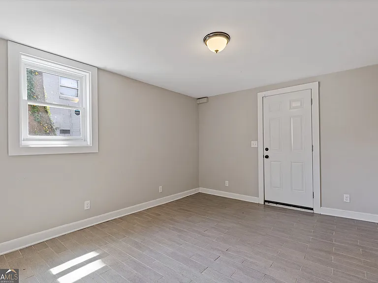 2779 Horse Shoe Dr — Photo 22
