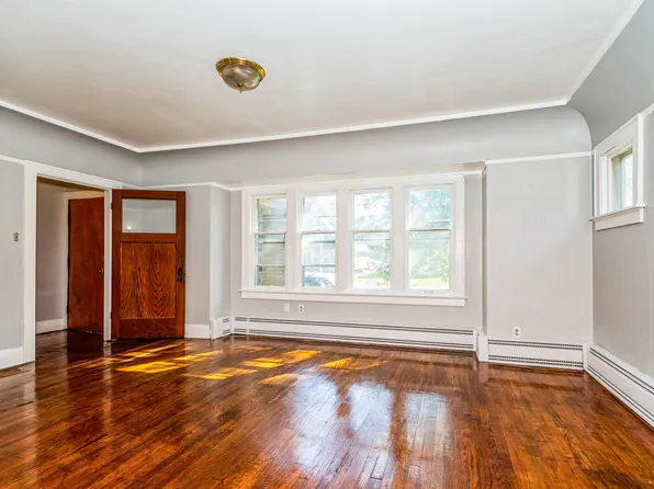 2653 N 55th St, Milwaukee, WI 53210