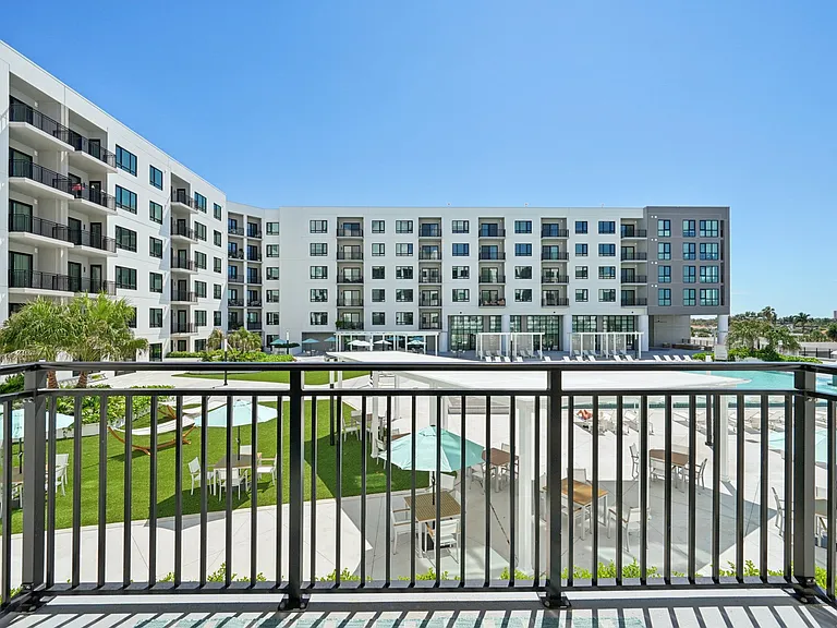 Marina Club Apartment homes — Photo 10