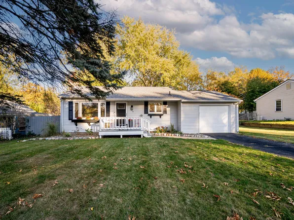 449 Orchard Ln, Battle Creek, MI 49015
