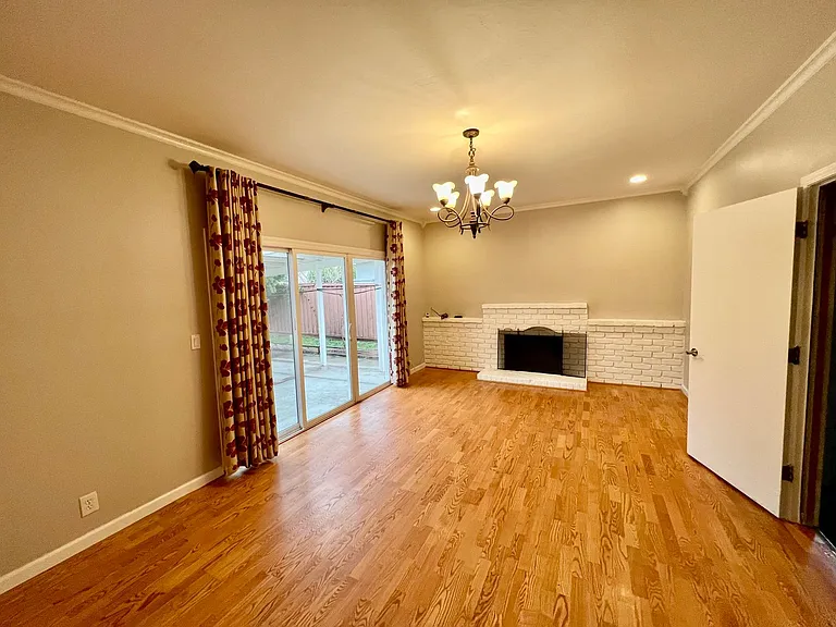 1550 Magpie Ln — Photo 7