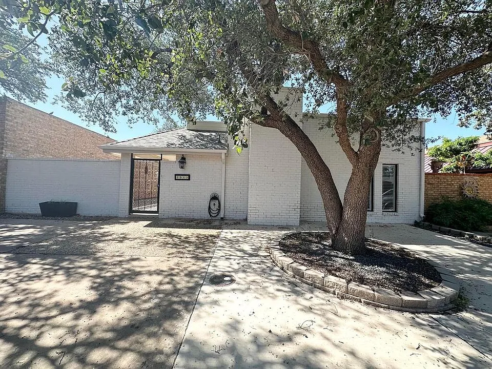 2513 Noel Ave