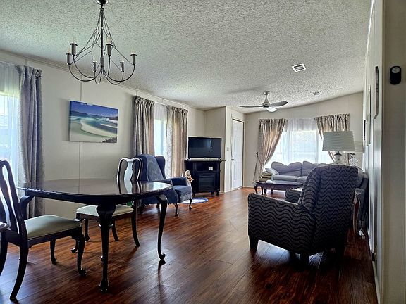 5th image of 416 McElwee Dr #167