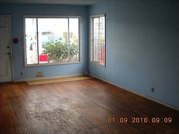 2nd image of 6823 Eastlawn St