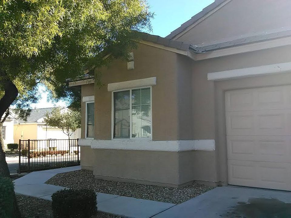 1st image of 329 Sierra Breeze Ave