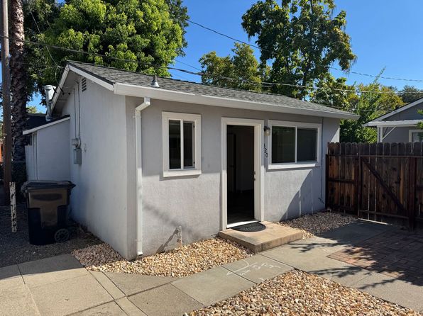320 C St