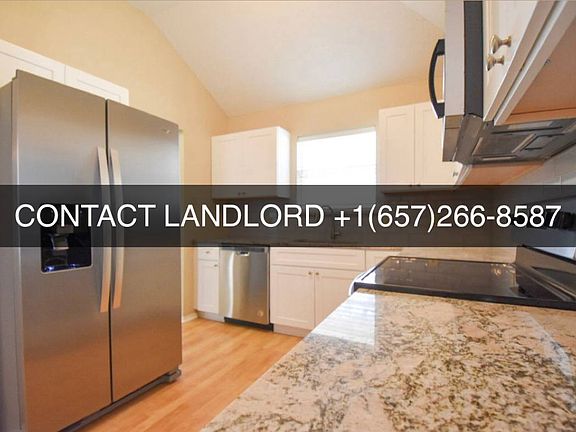 4th image of 925 Teakwood Ln #B