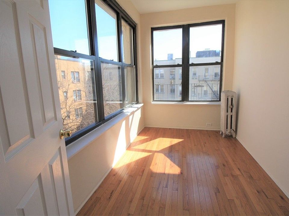 1st image of 24-15 28th St #4A