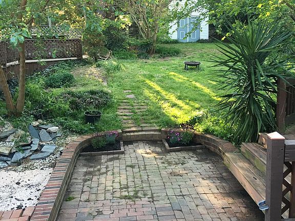 back yard / 2 story shed