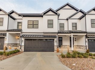 4483 Hope Ct, Westlake, OH 44145