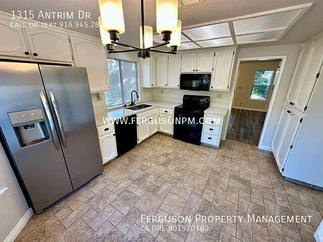 Three Bedroom Home Across From Silverado Oaks Park — Photo 4