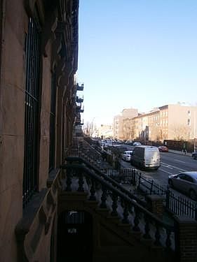 1st image of 926 Bedford Ave