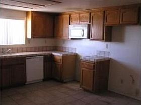 4th image of 7448 Cottonwood Ave