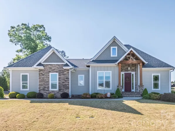 285 Jaida Ln, Oakboro, NC 28129