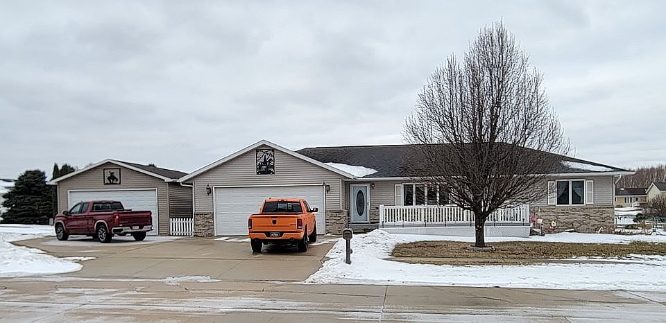 1st image of 914 Jolene Dr