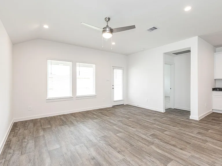 1711 Portorosso Dr — Photo 10