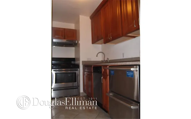 Rented by Douglas Elliman | media 30