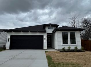 2511 Leacrest Dr, Dallas, TX 75216