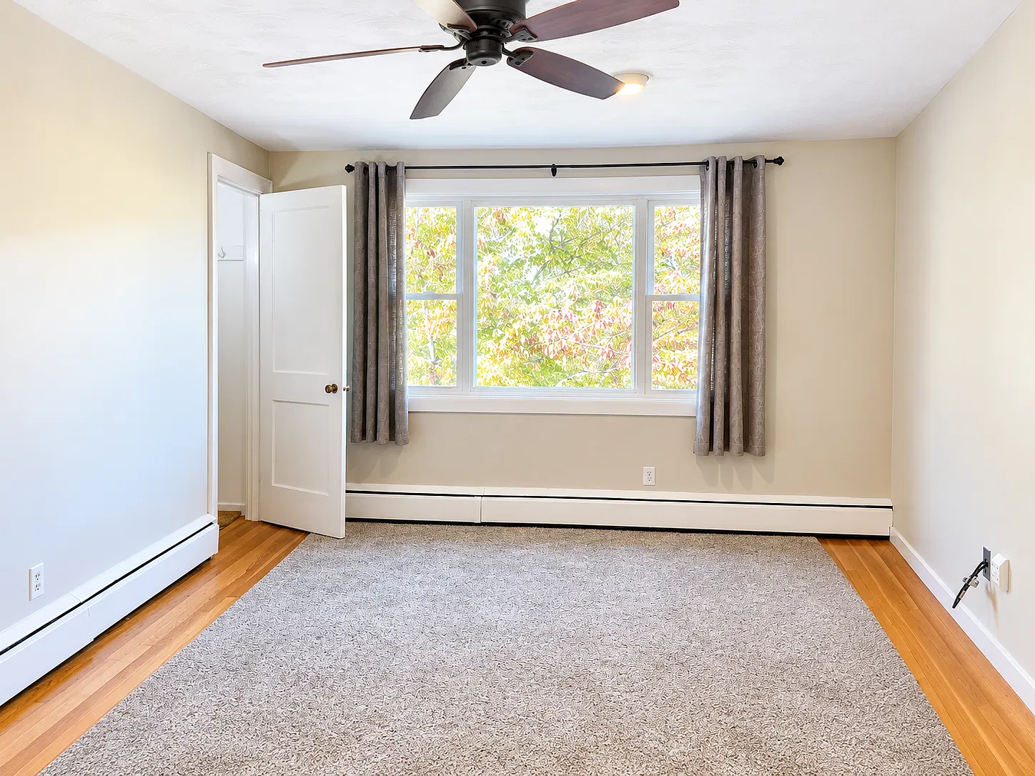 2 bed, 800 sqft, $2,350 — Photo 3