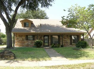 1634 Clifton Ct, Grand Prairie, TX 75051