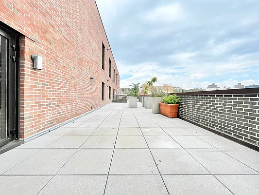 Rented by Century 21 Premier  | media 11