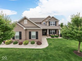 3691 Woodruff Pl, Bargersville, IN 46106